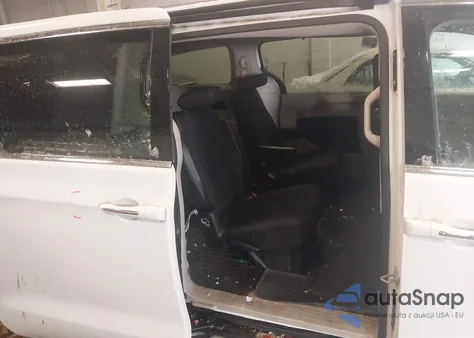 2018 Chrysler Pacifica Touring Plus z USA, uszkodzony, nr VIN 2C4RC1FG9JR183009